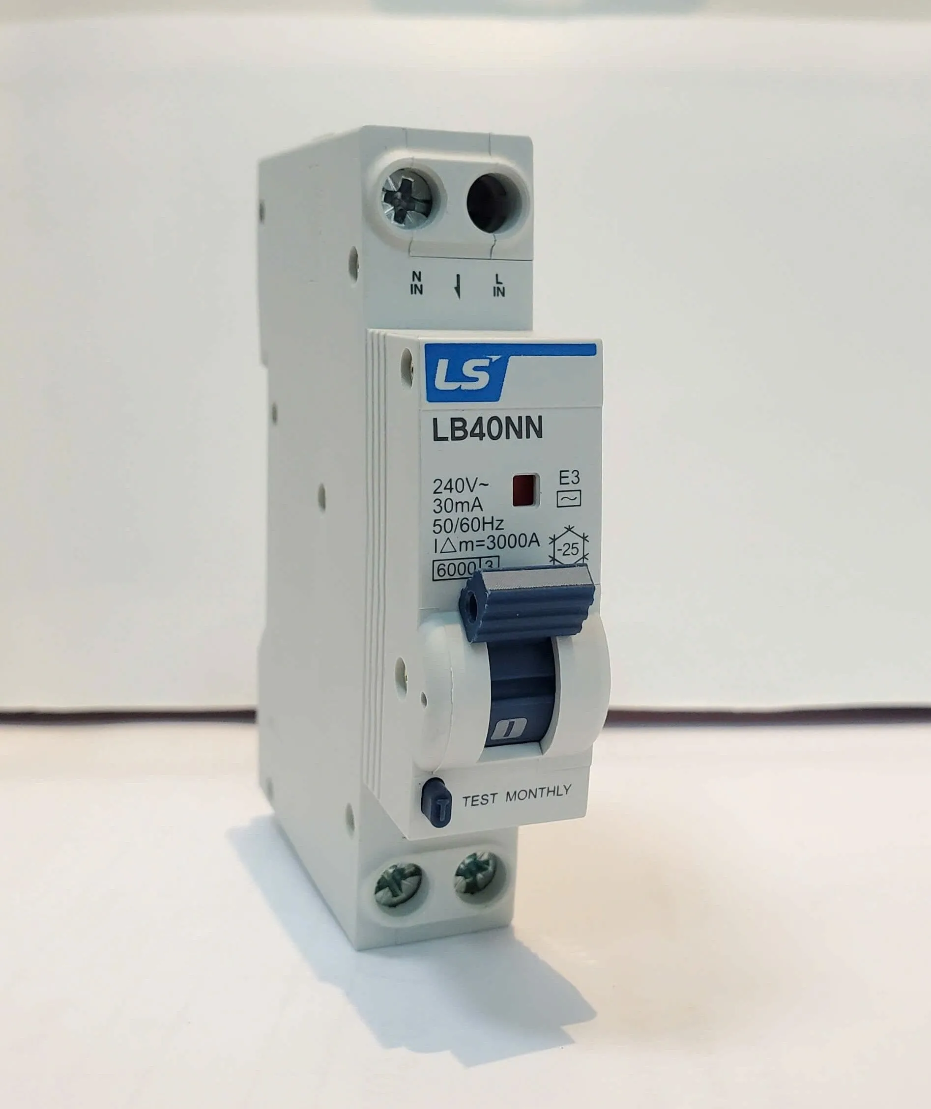 B40NN1P+N20A Aptomat chống giật LS 2P-20A 30mA-6KA